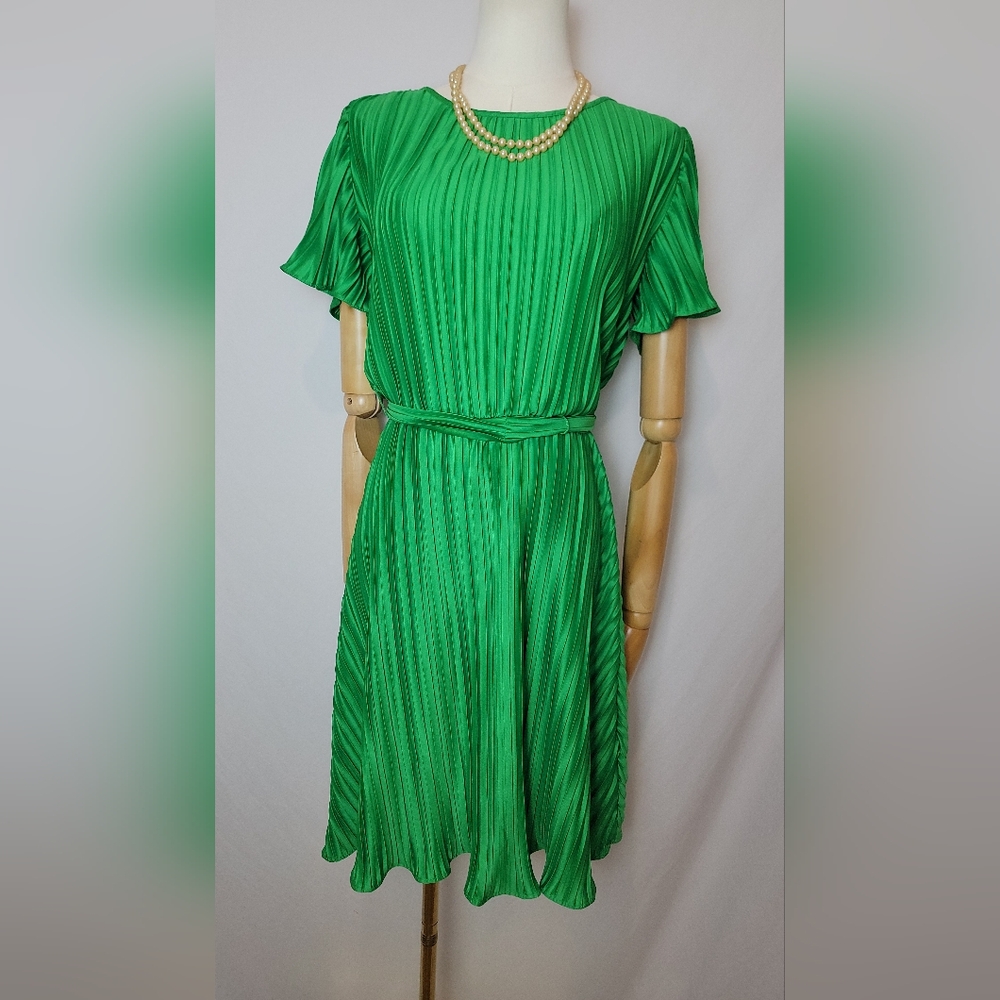 DKNY Pleated Tie Waist Dress Flutter Sleeve, Size 2
